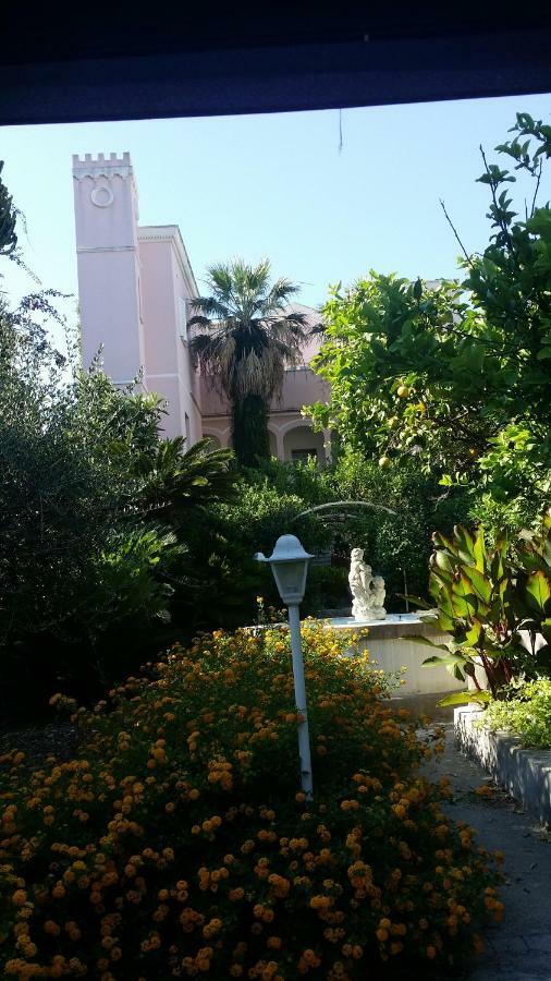 Casa Vacanza La Fiaba Holiday home *